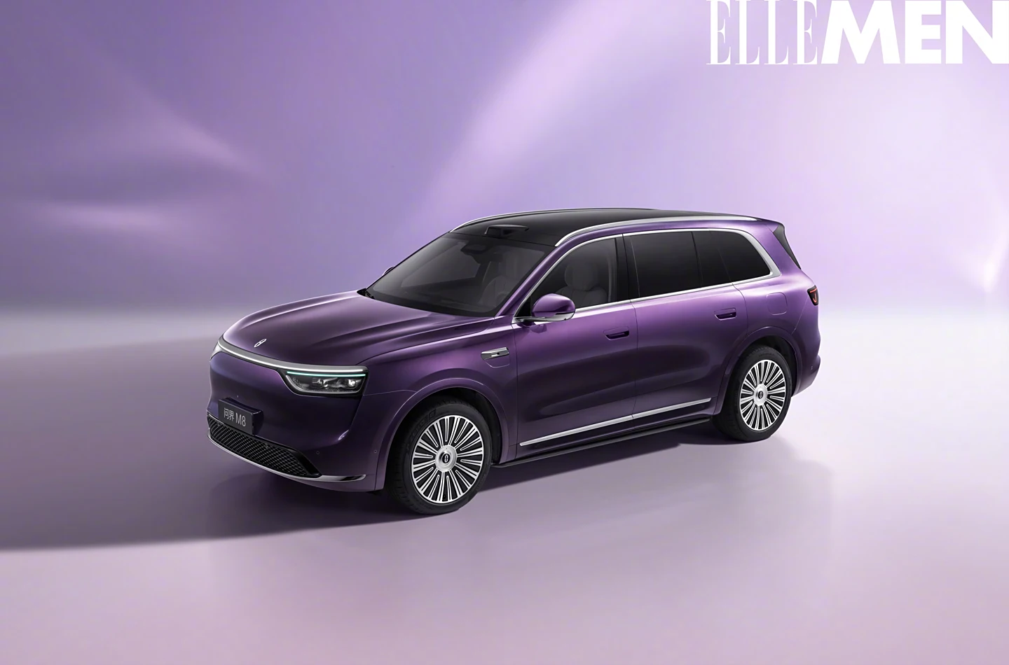 股票配资炒股 鸿蒙智行问界 M8 纯电版“夜紫”新色多角度官图发布，采用纳米级光影 + 微米级喷涂工艺